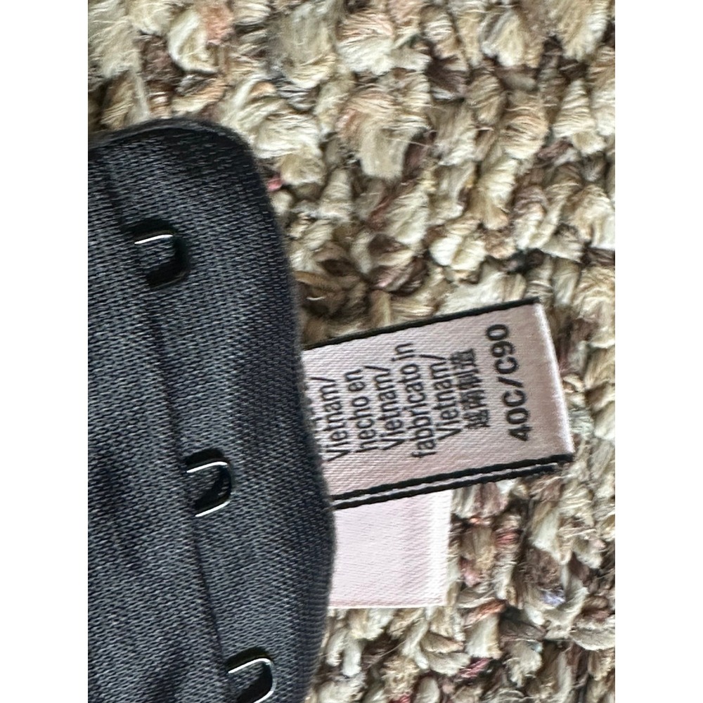 Victoria secret featherweight Max Sports Bra 40C - Picture 3 of 3